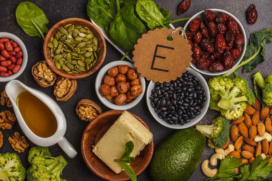 e-vitamin tartalmazó ételek: avokádó, olajos magvak, brokkoli